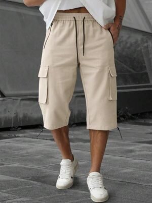 Short cargo uni avec cordon de serrage et poches rabattables pour homme